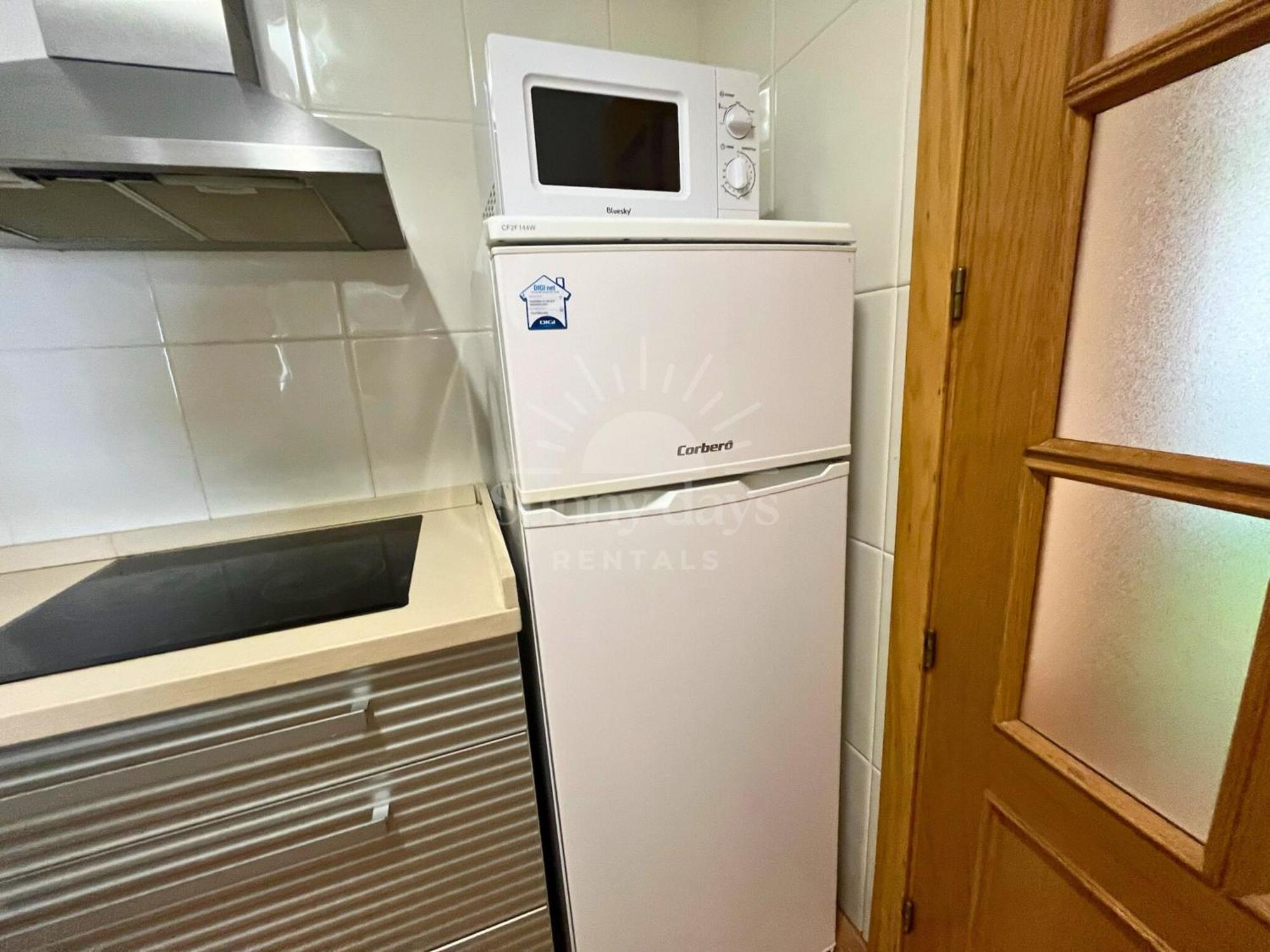 Acogedor Apartamento A 30 Metros De La Playa - Wifi - Smarttv 알메리아 외부 사진